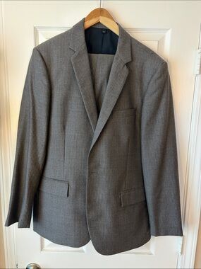 2 piece suit 44R J. Crew Factory Gray Pinstripe Men's Blazer with 36x32 pants!